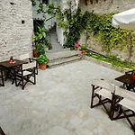 The Of Diplomacy דירה Gjirokastër