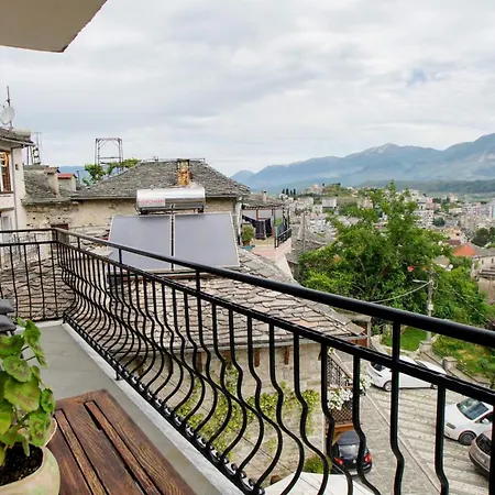 The Of Diplomacy Appartamento Gjirokastër