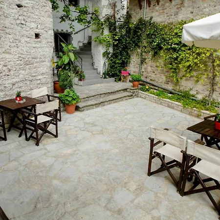 The Of Diplomacy Appartamento Gjirokastër