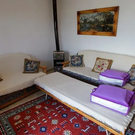 The Of Diplomacy Appartamento Gjirokastër
